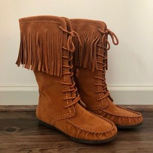 Size 8M Rampage Moccasin Boots